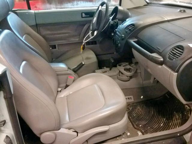 3VWCD31Y55M317748 - 2005 VOLKSWAGEN NEW BEETLE Mavi foto 5