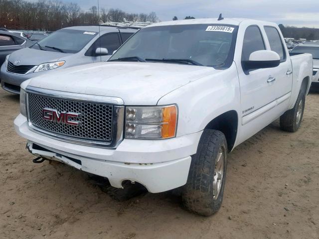 2GTEK638281293050 - 2008 GMC NEW SIERRA WHITE photo 2