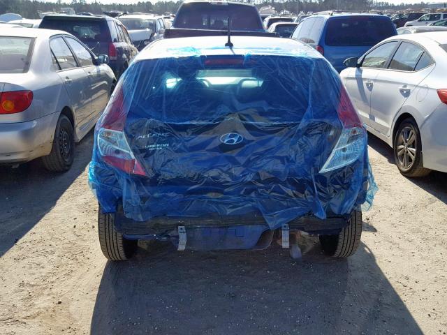 KMHCT5AE7HU308357 - 2017 HYUNDAI ACCENT SE BLUE photo 9