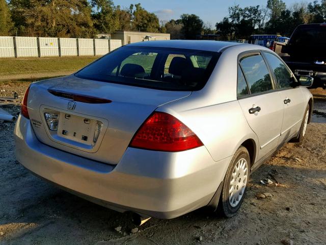 1HGCM55177A107472 - 2007 HONDA ACCORD VAL SILVER photo 4