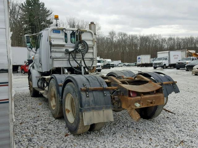 2FWYHSEB5YAG83589 - 2000 STERLING TRUCK AT 9500 WHITE photo 3