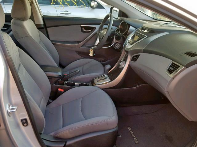 5NPDH4AE0BH051371 - 2011 HYUNDAI ELANTRA GL SILVER photo 5