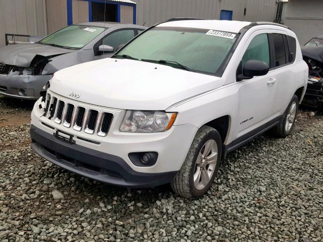 1C4NJDBB2CD553335 - 2012 JEEP COMPASS SP თეთრი ფოტო 2