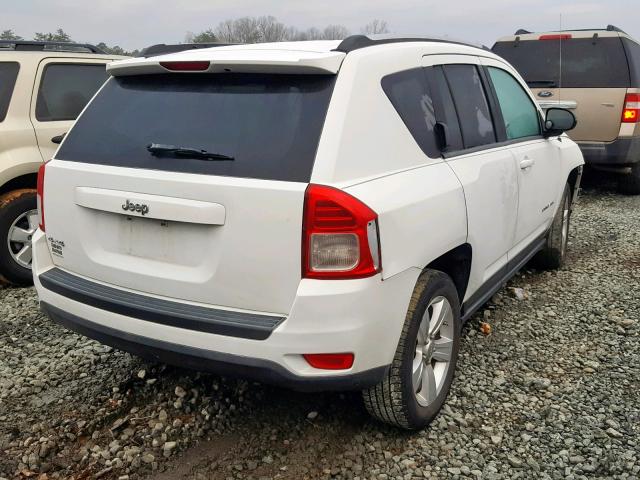 1C4NJDBB2CD553335 - 2012 JEEP COMPASS SP თეთრი ფოტო 4