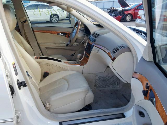 WDBUF56J96A845489 - 2006 MERCEDES-BENZ E 350 WHITE photo 5