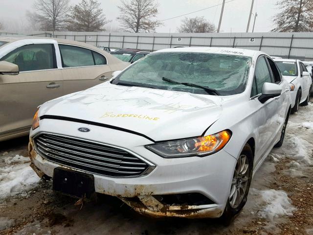 3FA6P0G74HR202057 - 2017 FORD FUSION S WHITE photo 2