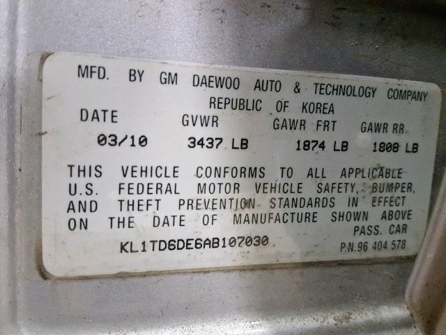 KL1TD6DE6AB107030 - 2010 CHEVROLET AVEO LS SILVER photo 10