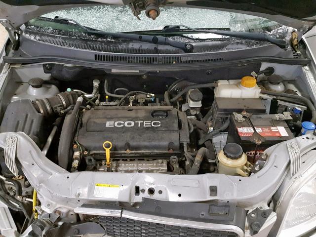 KL1TD6DE6AB107030 - 2010 CHEVROLET AVEO LS SILVER photo 7