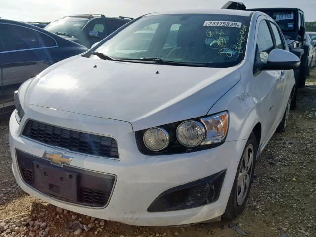 1G1JA6SH4F4188510 - 2015 CHEVROLET SONIC LS 白色 照片 2
