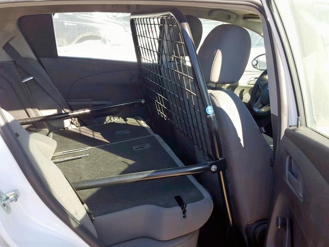 1G1JA6SH4F4188510 - 2015 CHEVROLET SONIC LS 白色 照片 6