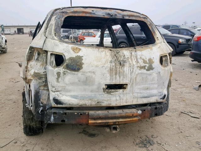 1GNKRGED6CJ190038 - 2012 CHEVROLET TRAVERSE L WHITE photo 10