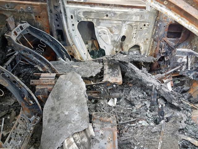 1GNKRGED6CJ190038 - 2012 CHEVROLET TRAVERSE L WHITE photo 5