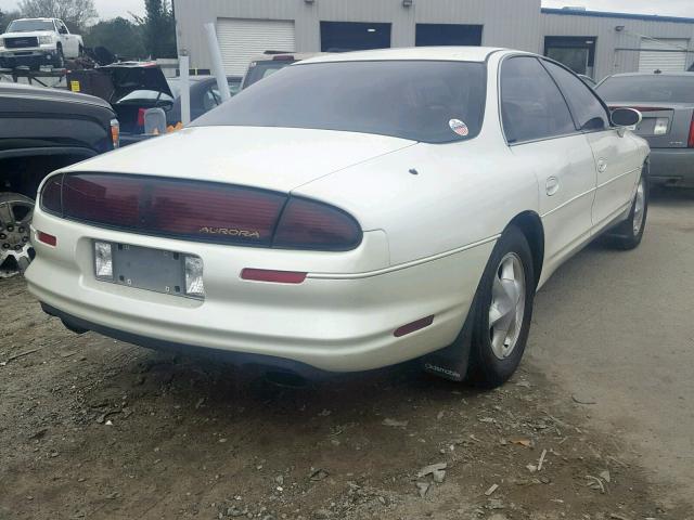 1G3GR62C3W4110833 - 1998 OLDSMOBILE AURORA WHITE photo 4