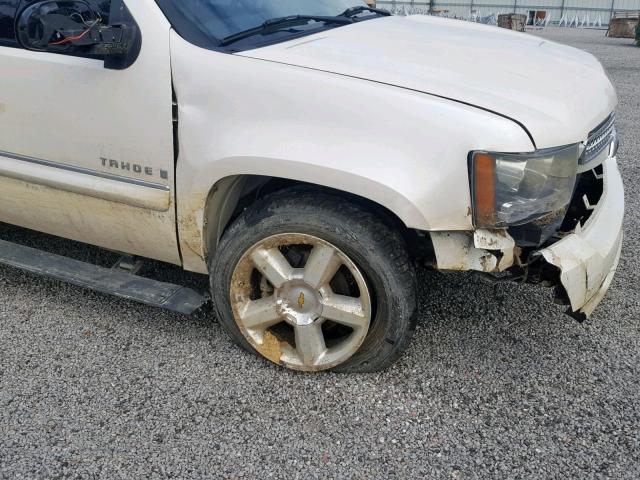 1GNFK13078R185006 - 2008 CHEVROLET TAHOE K150 WHITE photo 9