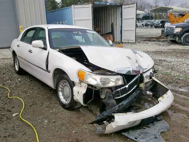 1LNHM81W6YY863628 - 2000 LINCOLN TOWN CAR E WHITE photo 1