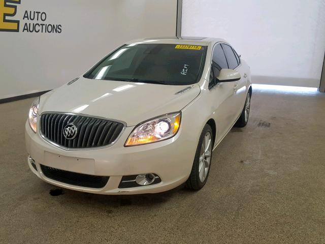 1G4PR5SK0F4186362 - 2015 BUICK VERANO CON CREAM photo 2