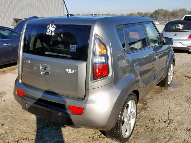 KNDJT2A23A7166335 - 2010 KIA SOUL + SILVER photo 4