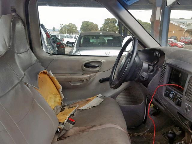 1FTRF18W3XKC02155 - 1999 FORD F150 WHITE photo 5