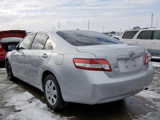 4T1BF3EK8BU118453 - 2011 TOYOTA CAMRY BASE SILVER photo 3