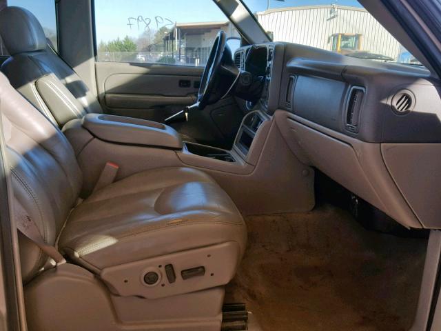 1GKEK13T55J154771 - 2005 GMC YUKON TAN photo 5