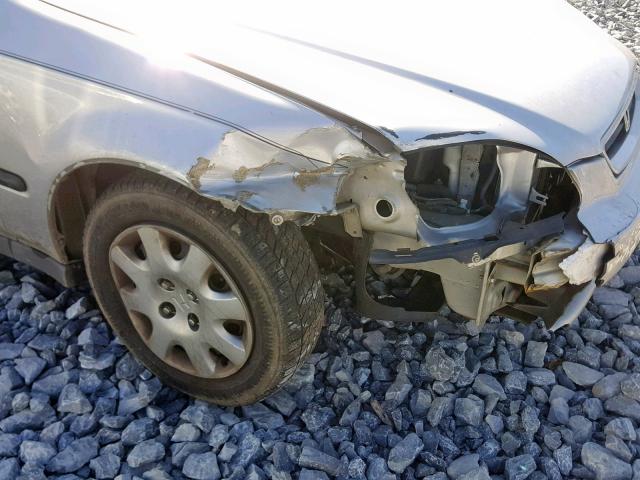 1HGEJ622XWL001315 - 1998 HONDA CIVIC DX SILVER photo 9