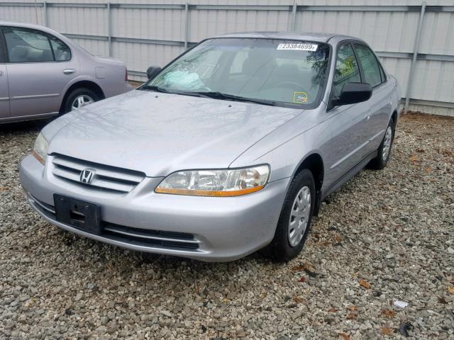 1HGCF86602A110311 - 2002 HONDA ACCORD VAL SILVER photo 2