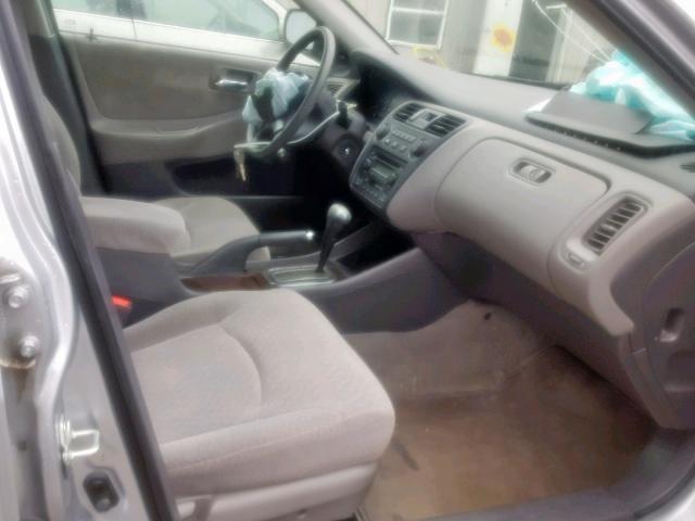 1HGCF86602A110311 - 2002 HONDA ACCORD VAL SILVER photo 5