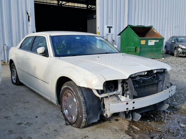 2C3AA53G35H547486 - 2005 CHRYSLER 300 TOURIN WHITE photo 1