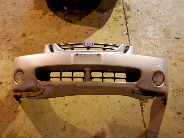 KNAFE121355194005 - 2005 KIA NEW SPECTR 银色 照片 9