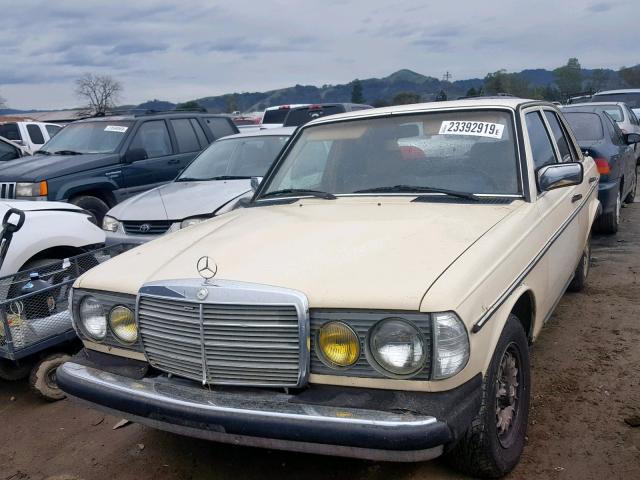 WDBAB33A5EA148066 - 1984 MERCEDES-BENZ 300 DT YELLOW photo 2