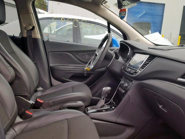 KL4CJASB2JB602493 - 2018 BUICK ENCORE PRE BLUE photo 5