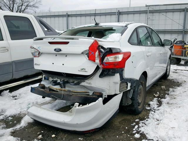 1FADP3F23EL448333 - 2014 FORD FOCUS SE 白色 照片 4