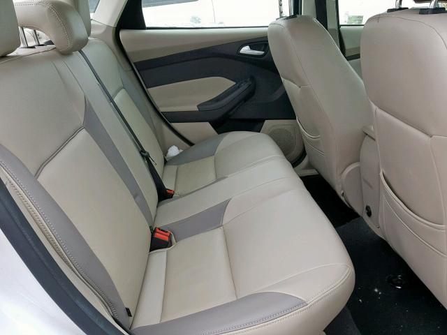 1FADP3F23EL448333 - 2014 FORD FOCUS SE 白色 照片 6
