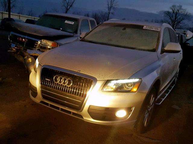 WA1KK78R19A023982 - 2009 AUDI Q5 3.2 SILVER photo 2