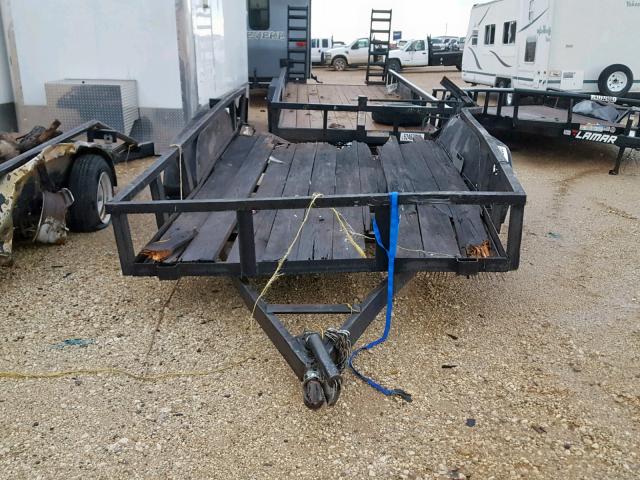 1982720021264 - 2002 UTILITY UTILITY BLACK photo 2