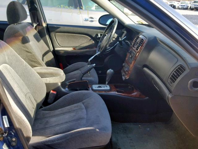 KMHWF35H03A852030 - 2003 HYUNDAI SONATA GLS BLUE photo 5