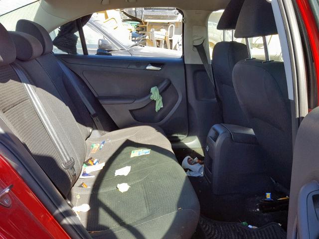 3VW2K7AJ4FM311775 - 2015 VOLKSWAGEN JETTA BASE RED photo 6