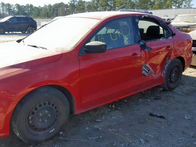 3VW2K7AJ4FM311775 - 2015 VOLKSWAGEN JETTA BASE RED photo 9