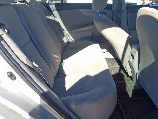 2T1BU4EEXDC111028 - 2013 TOYOTA COROLLA BA SILVER photo 6