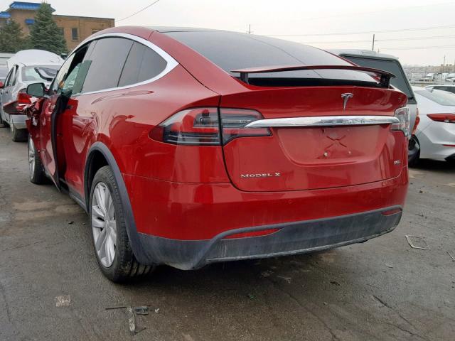 5YJXCBE28GF017586 - 2016 TESLA MODEL X RED photo 3