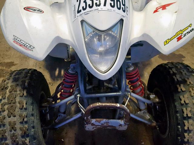 JSAAJ4AA942114504 - 2004 SUZUKI LT-Z250 K4 WHITE photo 9