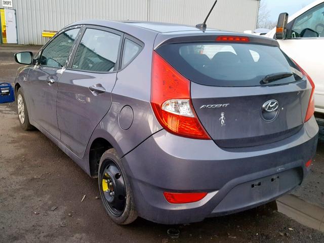 KMHCT5AE4HU343129 - 2017 HYUNDAI ACCENT SE GRAY photo 3