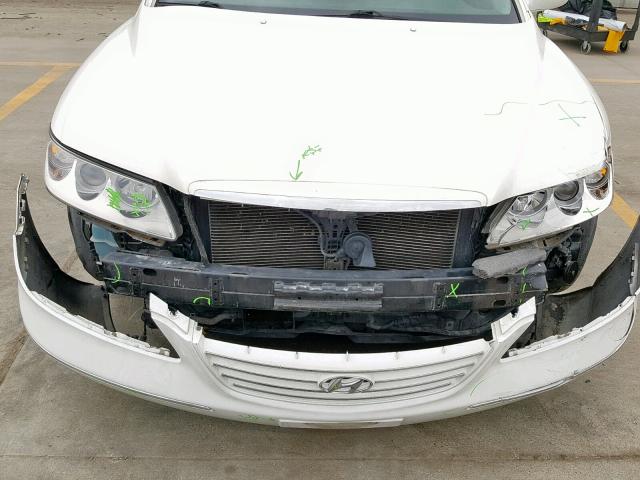 KMHFC46FX6A036149 - 2006 HYUNDAI AZERA SE WHITE photo 9