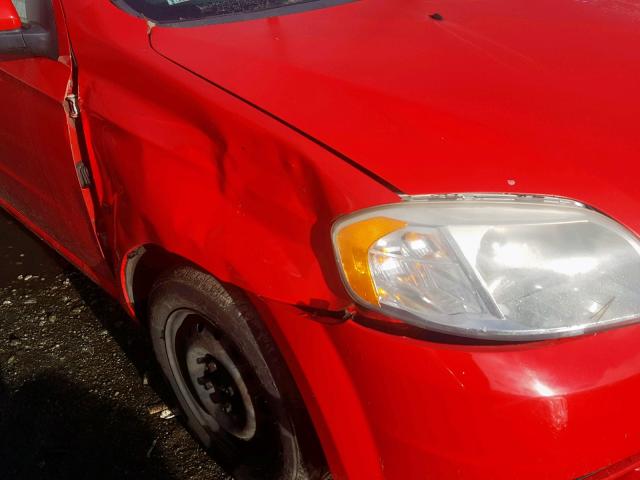 KL1TD56E89B385561 - 2009 CHEVROLET AVEO LS RED photo 9