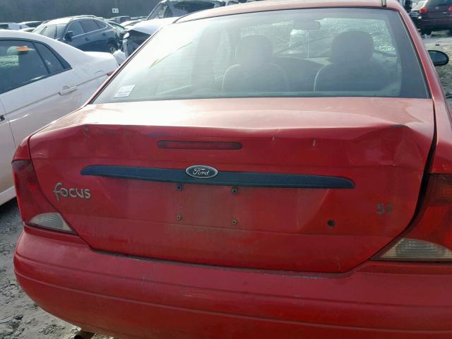 1FAFP343X4W146376 - 2004 FORD FOCUS SE C RED photo 9