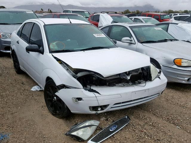 1FAFP34N37W226804 - 2007 FORD FOCUS ZX4 WHITE photo 1