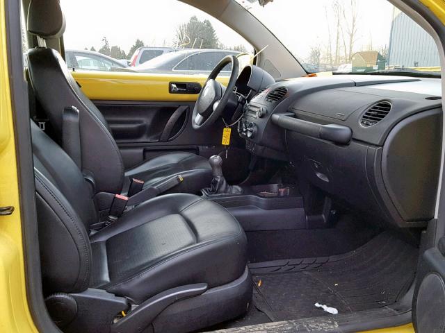 3VWPW31CX8M525788 - 2008 VOLKSWAGEN NEW BEETLE Gelb Foto 5