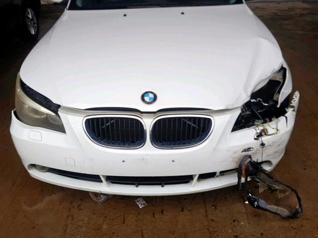 WBANA53535B860782 - 2005 BMW 525 I WHITE photo 9