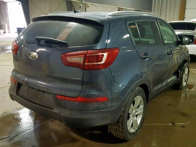 KNDPB3A26B7027255 - 2011 KIA SPORTAGE L BLUE photo 4