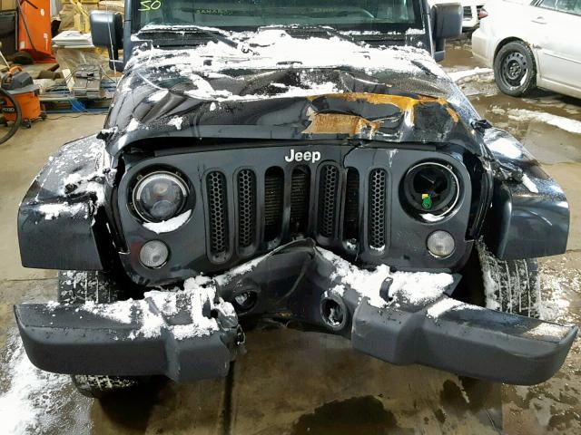 1C4BJWEGXFL742590 - 2015 JEEP WRANGLER U BLACK photo 7